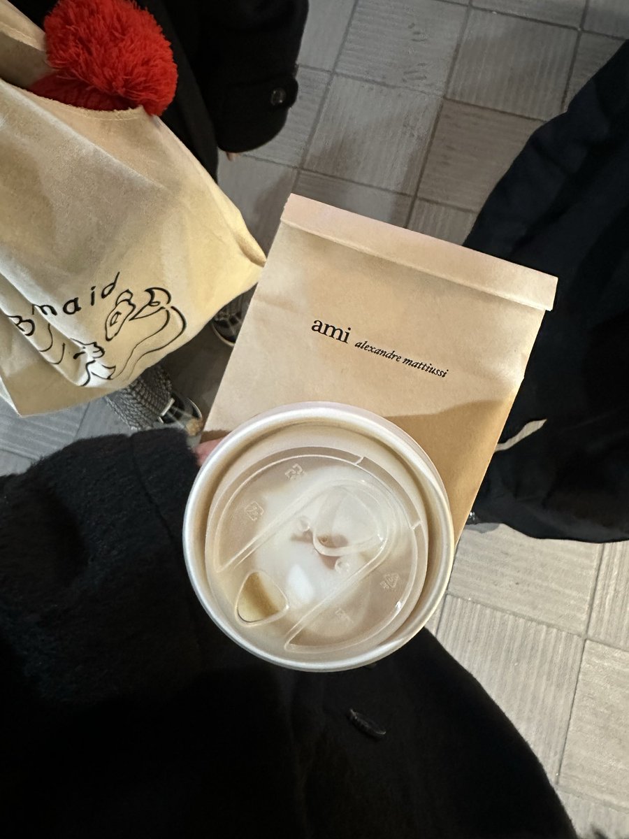 mynameis_Robin's tweet photo. Congrats ami Paris
#amiparis #amiomotesando https://t.co/cieleXnPoW