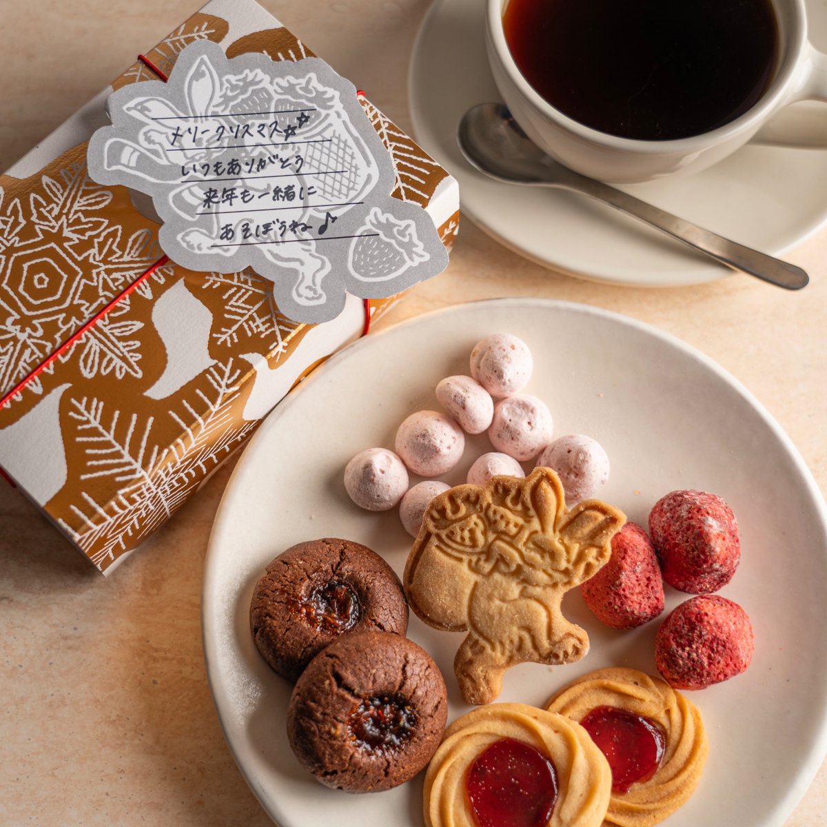 12/25(木)まで クリスマス限定パッケージでお届け🐇🍓 雪の結晶