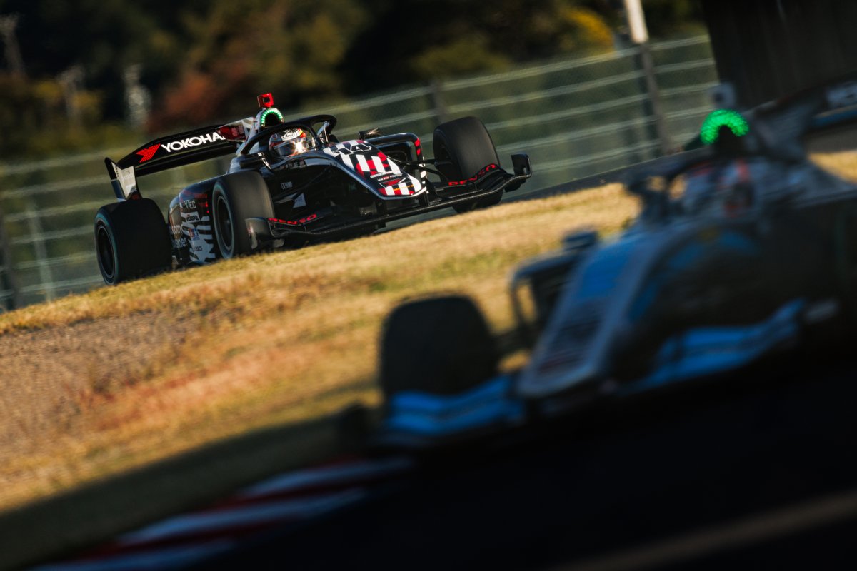 kawashimakouhei's tweet image. 今シーズンでSFを勇退する大嶋選手。グリッドウォークで見た晴れやかな笑顔が印象的でした😊お疲れさまでした🫡

NO.14
docomo business ROOKIE
大嶋和也 選手

#SFormula #ルーキーレーシング