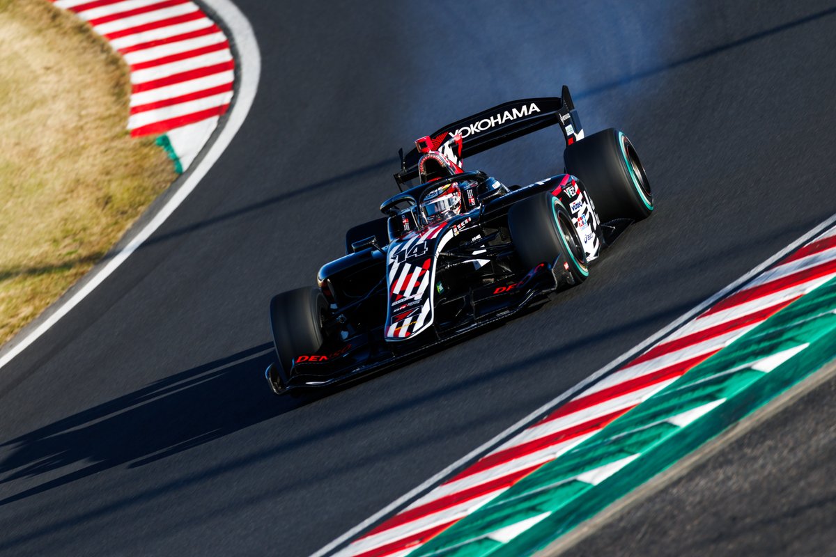 kawashimakouhei's tweet image. 今シーズンでSFを勇退する大嶋選手。グリッドウォークで見た晴れやかな笑顔が印象的でした😊お疲れさまでした🫡

NO.14
docomo business ROOKIE
大嶋和也 選手

#SFormula #ルーキーレーシング