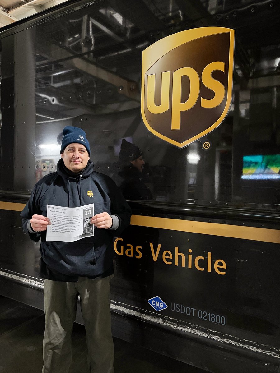 okc_preload's tweet image. Good Friday #OKC #Preload hope everyone enjoyed their 🤗 Thanksgiving Lincoln has #PCM on #Hazmats  How do you load one? 
🗣Poster
🗣tag
🗣floor
🗣separate! 
Lets get it down &amp;amp; eat some more leftovers 🦃🥧🦃🥧#UPS