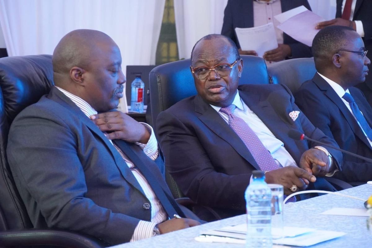 simeonisako13's tweet image. #RDC | 🚨‼️🚨 Alerte, la synthèse :
✅ José Makila Sumanda  recadre  Corneille Naanga : cesse de nous prendre pour des naïfs. Ton discours pseudo-academique n&apos;est rien d&apos;autre qu&apos;un verbiage dangereux, une tentative désespérée de donner un habillage intellectuel à un projet…