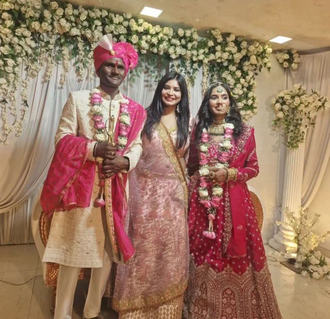 Bhai Sarkari naukari ho to kya kuch nhi ho skta