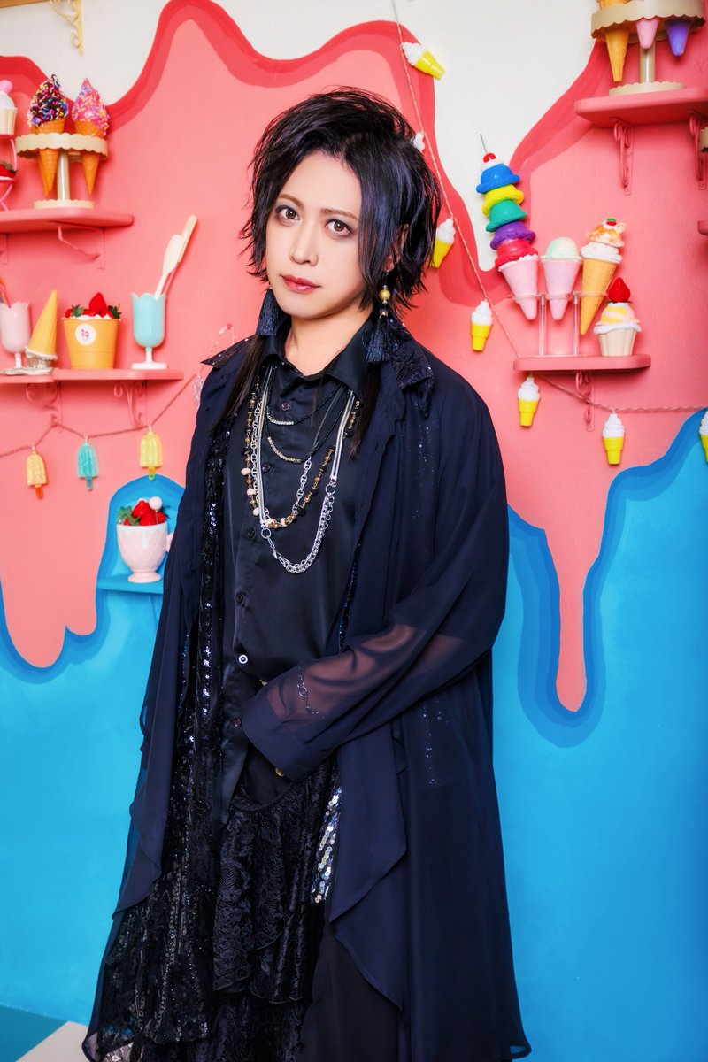 NYAPPY_honmono's tweet photo. 【NEW PHOTO ②】

アンティック-珈琲店-
LIVE Cafe 22nd NBD parade☆
2025-2026 o(≧∀≦)o

2025年12月6日(土)
宮城・仙台darwin
https://t.co/m6kqOqBOHp
開場 16:30 / 開演 17:00
💫グッズ先行販売 14:00〜
👜クロークあり 16:30〜
🎫 SOLD OUT!! ❌
(問)キョードー東北：022-217-7788

2026年1月4日(日)
大阪・OSAKA MUSE 
https://t.co/JQQH3v6got
開場 16:30 / 開演 17:00
💫グッズ先行販売 14:00〜
👜クロークあり 16:00〜
🎫 SOLD OUT!! ❌
(問)YUMEBANCHI：06-6341-3525

2026年1月5日(月)
大阪・OSAKA MUSE
https://t.co/JQQH3v6got
開場 16:30 / 開演 17:00
💫グッズ先行販売 14:00〜
👜クロークあり 16:00〜
🎫 SOLD OUT!! ❌
(問)YUMEBANCHI：06-6341-3525

2026年2月8日(日)
東京・Spotify O-EAST
https://t.co/Xsz2S0OYE4
開場 16:15 / 開演 17:00
🎫 一階スタンディング ⭕️
🎫 二階席 SOLD OUT!! ❌
(問)DISK GARAGE：https://t.co/40h6uSsy1B

▼チケット発売中！
👇
https://t.co/mSu7r3Nblm

＊開場・開演時間は変更になる場合がございます。

企画/制作： アンティック-珈琲店- / DISK GARAGE

━━━━━━━━━━━━━━━━

2025年12月1日(月)より配信決定!!

アンティック-珈琲店-
「飴玉ロック」　
https://t.co/8t8KCxcVSD

アンティック-珈琲店-
「色彩モーメント」
https://t.co/xWg0nB2V16

アンティック-珈琲店-
「マグニャカルタ」
https://t.co/fdxKu294mi

アンティック-珈琲店-
「極魂ROCK CAFÉ」　
https://t.co/Igg6jctLiM

アンティック-珈琲店-
「BBパラレルワールド」　
https://t.co/tStyj9AxXq

━━━━━━━━━━━━━━━━

【Music Video】

アンティック-珈琲店-
「Cherry咲く勇気!! -Re:Bloom-」
配信
https://t.co/sXIyb1I967
Music Video
https://t.co/B6tSbG6y0M

八咫ノ仮面 -YATANO KAMEN-
「祈奉」
配信
https://t.co/xZTRZs73j0
Music Video
https://t.co/NRNGGfXGMk

━━━━━━━━━━━━━━━━

◆アンティック-珈琲店- Official Site
https://t.co/tfBFDEU2A2

◆アンティック-珈琲店- Official X(旧Twitter)
https://t.co/iGdxRfKOgg

◆みくOfficial X(旧Twitter)
https://t.co/D4XWEvn1Fs

◆カノン Official X(旧Twitter)
https://t.co/yCqPHIsAXx

◆ゆうきOfficial X(旧Twitter)
https://t.co/DMugodiBN7

◆輝喜 Official X(旧Twitter)
https://t.co/4LToey1I5p

◆アンティック-珈琲店- Official Youtube Channel
https://t.co/ByjjZQdIGY

━━━━━━━━━━━━━━━━

＃アンカフェ
＃ANCAFE
＃ancafe
＃ニャッピー
＃NYAPPY
＃21周年
＃21st
＃22周年
＃22nd