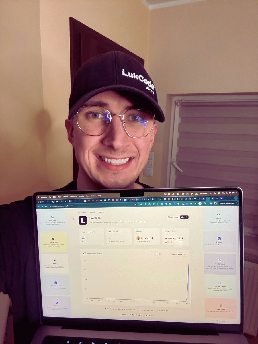 code_luk's tweet image. MADE MY FIRST PRE-ORDER SALE!!! 🥳

Launched 4 days ago 🤯 WILD

The product doesn&apos;t exist yet

The hardest part is done

Now it’s time to start writing my E-BOOK 🚀

btw. confirmed on TrustMRR
