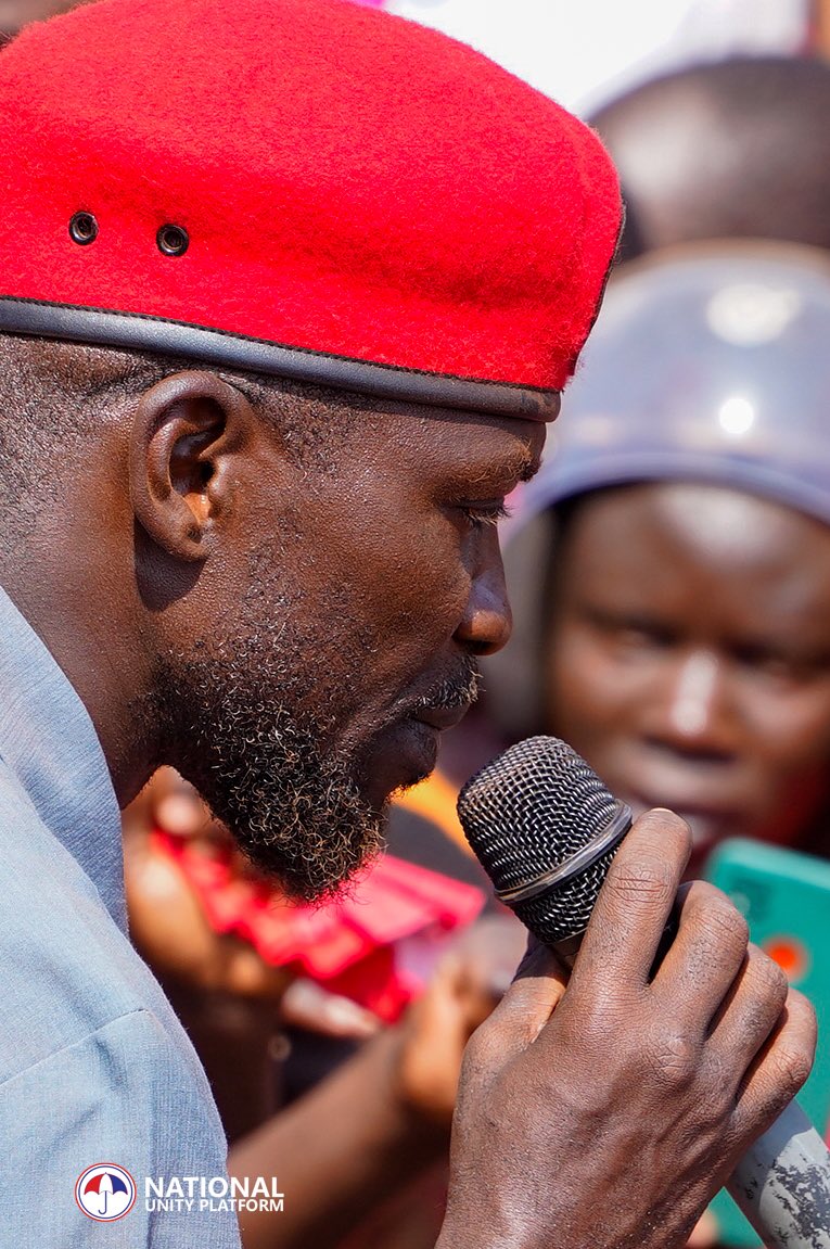 HEBobiwine's tweet photo. The hunger and passion for change is visible on the faces of the people of Busoga who have been deprived of a decent living for the past four decades. Jinja used to be an industrial hub with many factories that would employ many people. Today it is absurd that Jinja has a high unemployment rate for the youths. The NUP will fix all these social problems as highlighted in our eleven point manifesto. Thank you Jinja city for welcoming us massively. First campaign rally at Masese Lakeside has been concluded.
#ANewUgandaNow
#ProtestVote2026
#PeoplePowerOurPower