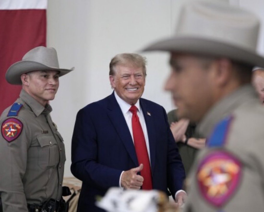 MAGAVoice's tweet image. Do you support Donald Trump ending all migration into America from Third World Countries ?

YES or NO ?