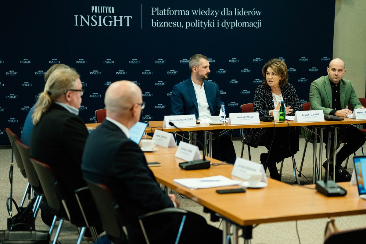 PolitykaInsight's tweet photo. Jak przeciwdziałać nielegalnym reklamom hazardu online?

Wspólnie z @totalizator_sp zorganizowaliśmy debatę w formule okrągłego stołu poświęconą czarnej strefie e-hazardu: o regulacjach, przeszkodach w egzekwowaniu prawa oraz możliwościach współpracy w walce z tym zjawiskiem. https://t.co/Vwb5kEp0Nt