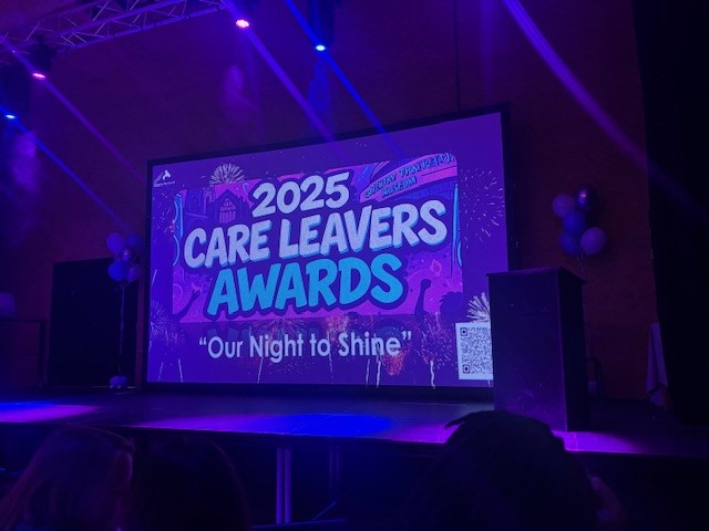 eonenergyuk's tweet image. Celebrating Coventry’s Care Leavers 🌟 250 young achievers recognised, with hands-on experiences thanks to E.ON &amp;amp; Coventry City Council’s energy partnership. Together, we’re building a greener, fairer future. 
More at gloo.to/Ff2X
#Coventry #NetZero