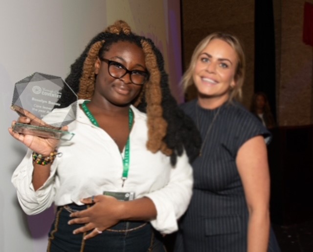 eonenergyuk's tweet image. Celebrating Coventry’s Care Leavers 🌟 250 young achievers recognised, with hands-on experiences thanks to E.ON &amp;amp; Coventry City Council’s energy partnership. Together, we’re building a greener, fairer future. 
More at gloo.to/Ff2X
#Coventry #NetZero