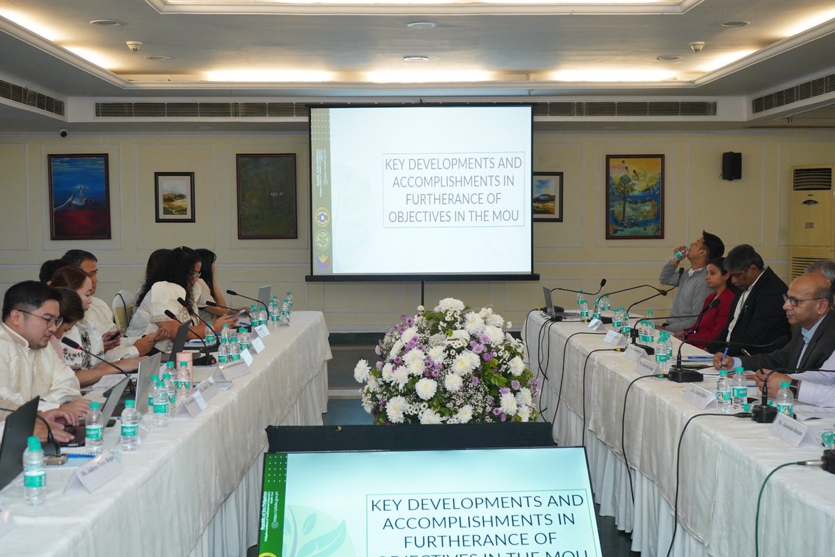 Advancing India–Philippines cooperation in health 🇮🇳🤝🇵🇭

The 4th Joint Working Group Meeting between India &amp; Philippines on Health Sector Cooperation was held today in New Delhi, co-chaired by Ms. Punya Salila Srivastava, Union Health Secretary, Government of India, and Atty.