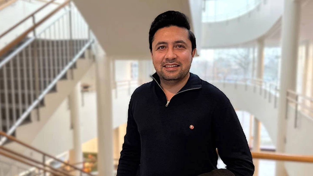 Örebro University researchers develop new AI models for dementia

The researchers combined temporal convolutional networks and long short-term memory networks for analysing the signals. 

 medicaldevice-network.com/news/ai-models…