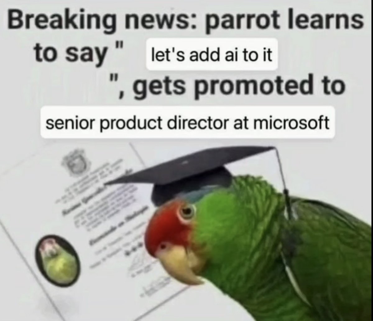 s3nhxx's tweet image. Congrats to you, mr Parrot!