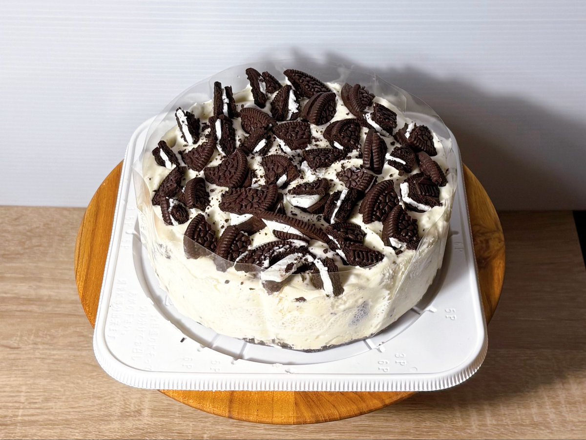 Calpisp's tweet image. オレオチーズケーキ。

ママ友からの頼まれ物♡
行ってらっしゃい！

#お菓子作り #コッタ
#実はオレオじゃなくてノアール