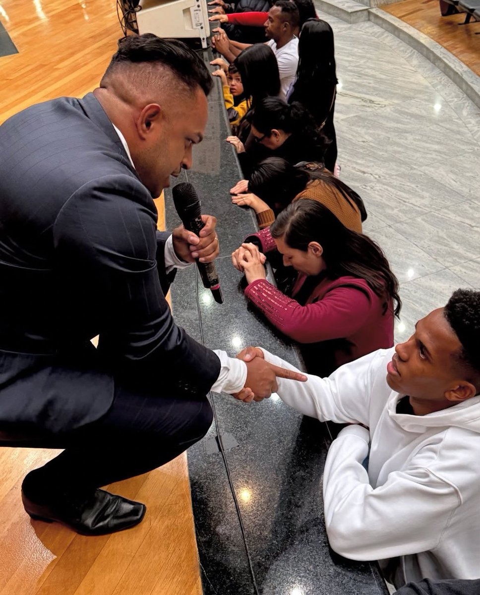 DebsSZN's tweet image. Estevão went to church to renew his blessings. It’s so over for everyone. 

Just start praying for Arsenal. 😂😂😂