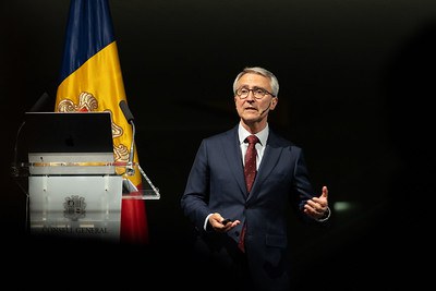 edulabTIC's tweet image. 🗣️🇦🇩El Catedràtic d’#Edulab @jduart Presenta Com Garantir la Qualitat en l’Accés a la Universitat Digital al @ConsellGeneral d’Andorra

🔹Acte organitzat per @AQUA_Andorra

ℹ️ Més informació: edulab.uoc.edu/ca/2025/11/28/…

#researchUOC #Andorra #Universitat #Futur