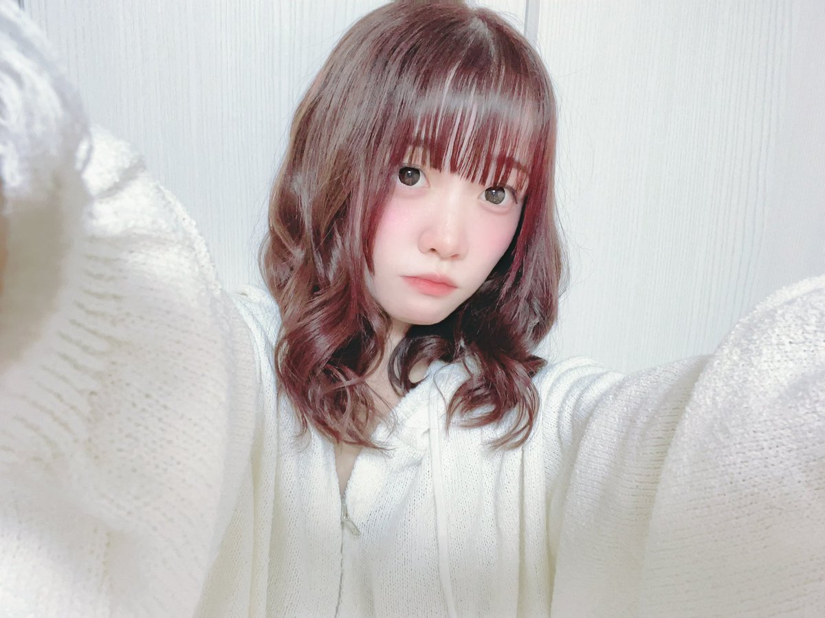 naina_hotaloop's tweet image. この後、20時からオンチェキ会です‼️

可愛い部屋着さん皆GETしてね〜♡
おはようからおやすみまでずーっと一緒だよ❣️