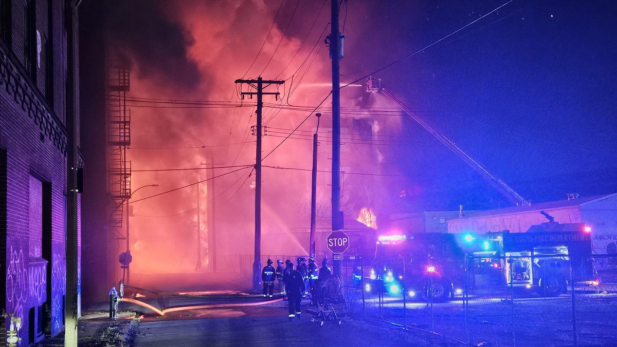 Several vacant warehouses on fire in the south riverfront area south of downtown. Firefighters have struck a fifth alarm on this incident.