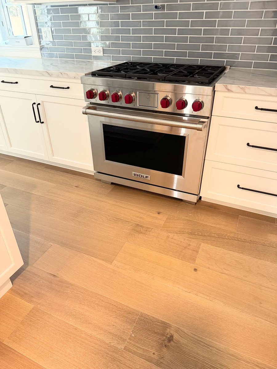 Danaity70's tweet image. 🔶Wood Floor Solutions   @GhirmayR45038 📞 Call now: 00447385597779 location London
Our team supplied &amp;amp; installed Blenheim,traditional Smoked &amp;amp; Satin lacquer, Engineered flooring. Absolutely stunning
#installation
#flooringideas
#hall #lounge
#conservatory #wood
#flooring #wirral