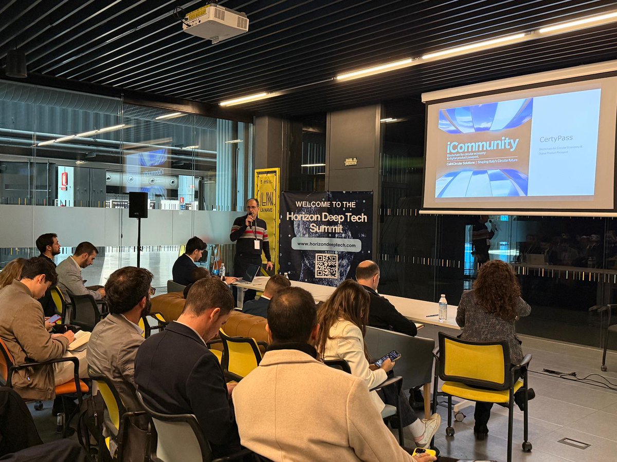 iCommunity tweet media