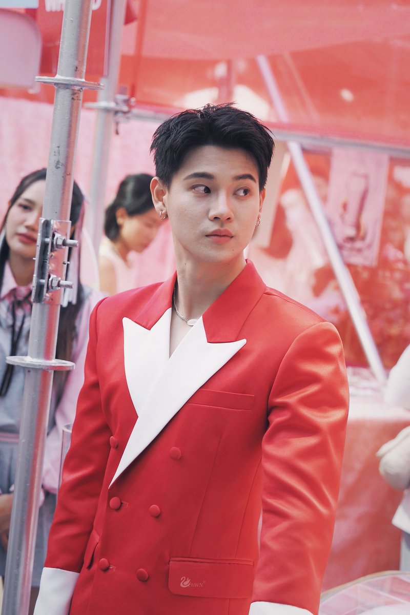 schw_n's tweet image. พี่ตำรวจหล่อมากก ❤️‍🔥🫠

-251128-
@yinyin_anw #yinyin_anw
#barenblissxYin 
#BEAUTRIUM14thAnniversary
BARENBLISS BEAUTRIUM YIN