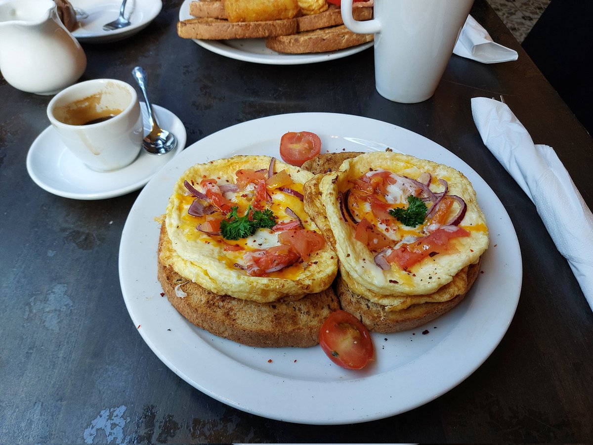 Good morning from the Grand Central cafe just outside Birmingham New Street; the omelette is recommended. A day of Stockport toping awaits!