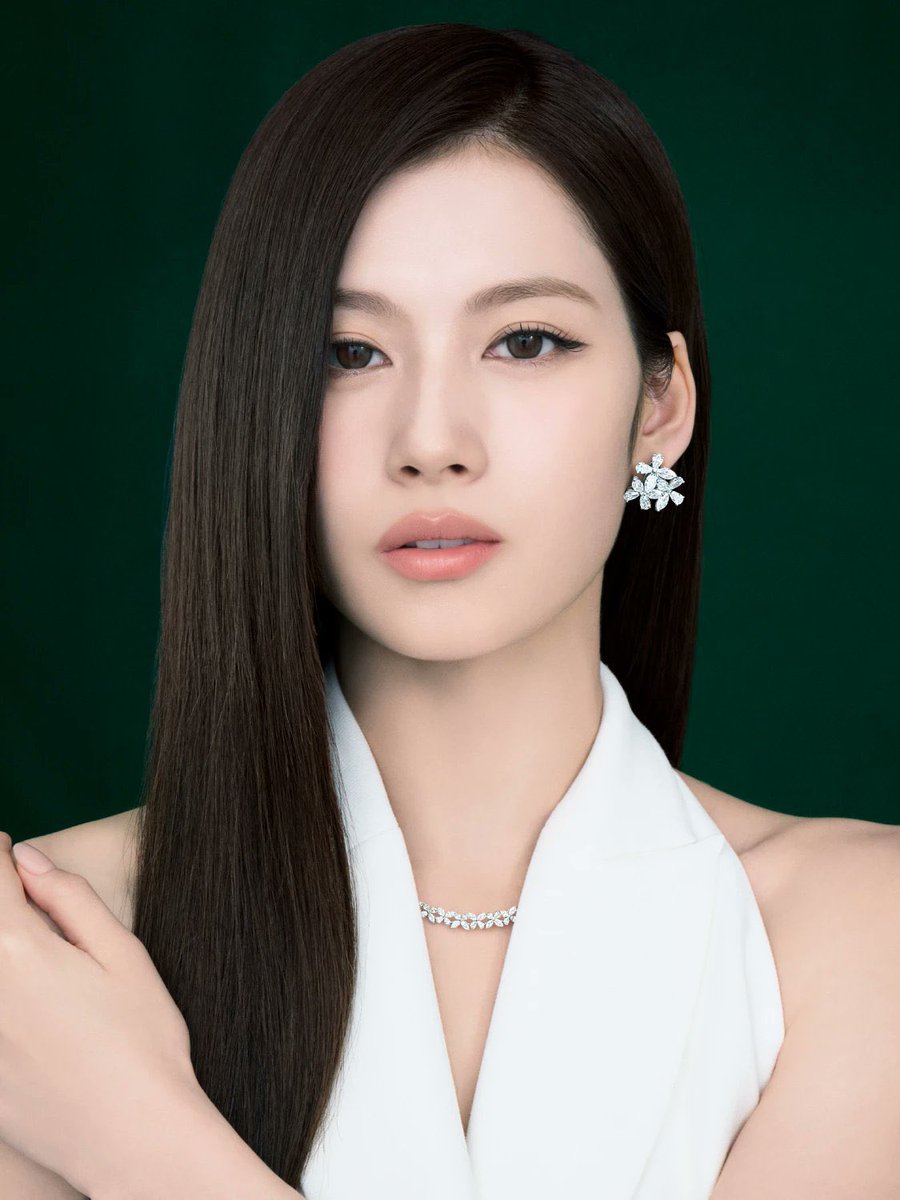 SANABESTGlRL's tweet image. THIS INSANE FACE CARD