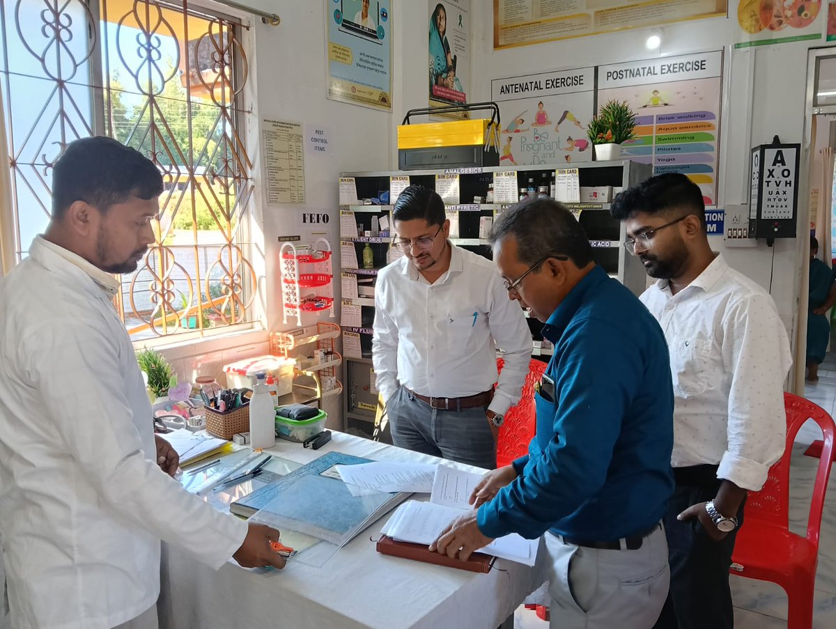 nhm_tripura's tweet photo. Dr. Abbas,Consultant, NPCCHH,GoI, visited South Tripura Dist to review the implementation of the Climate Change Programme of NHM. During the visit, he held a detailed consultation with the CMO, South, followed by field visit at Rupaichari PHC,Kathalchari Sub-Centre &amp;Sabroom SDH https://t.co/X6m2pVmART