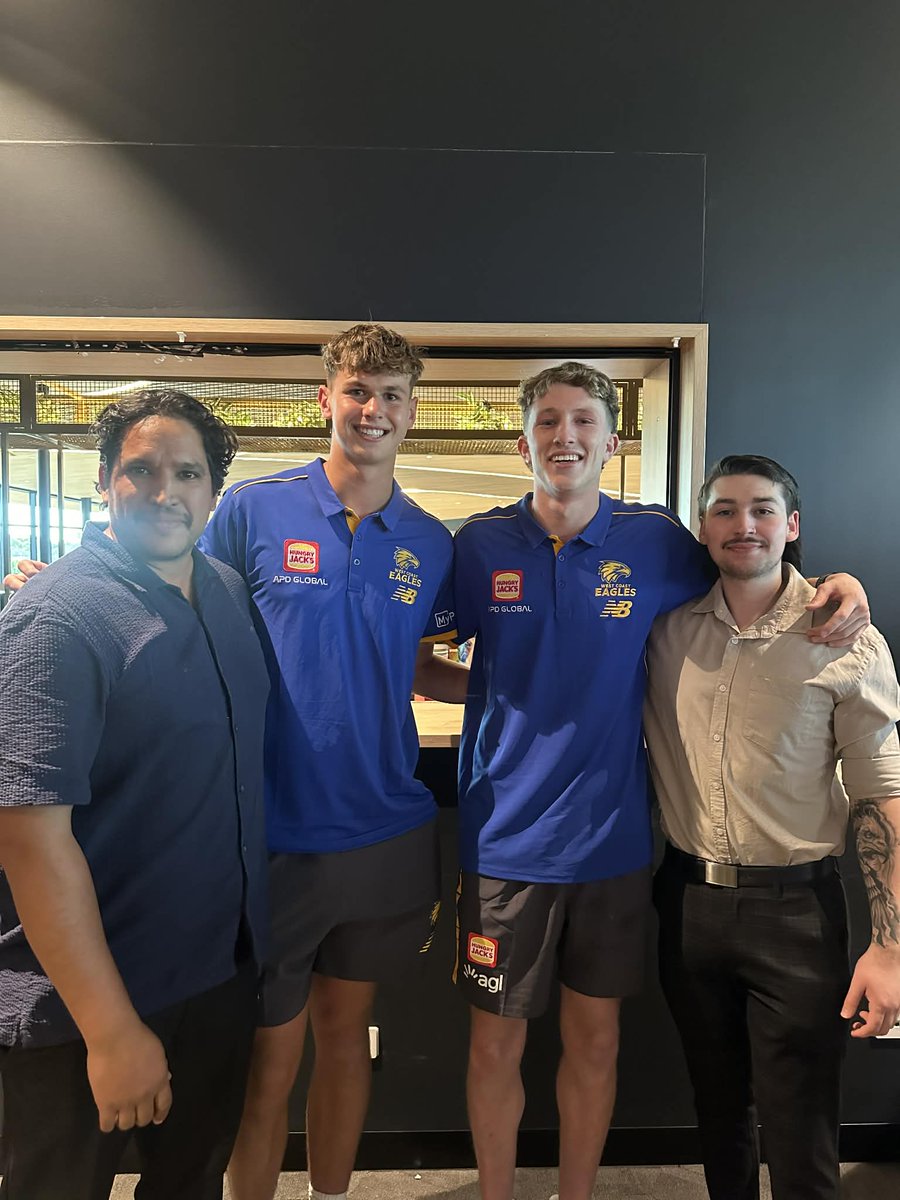 Jeez that West Coast midfield just got a whole lot taller!

We had the awesome opportunity to meet and be dwarfed by West Coasts first 2 picks in Will
Duursma and Cooper Duff-Tytler thanks to the legends at EES Shipping Pty Ltd