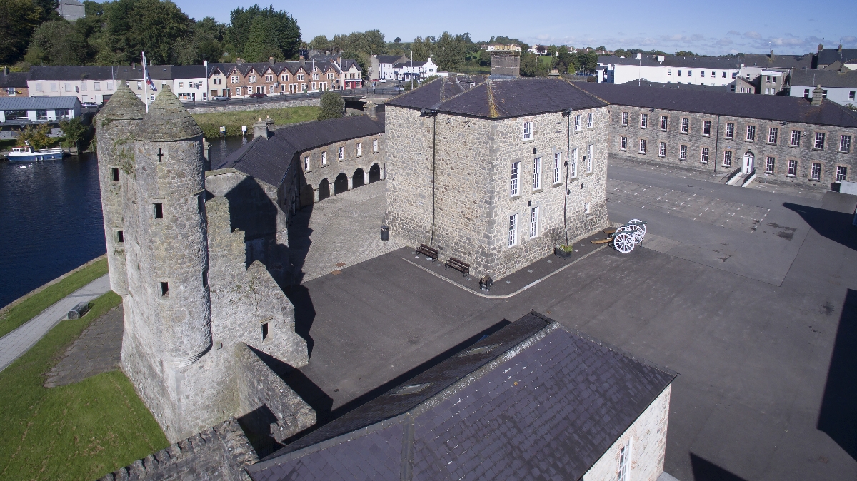 ECMFCM's tweet image. Enniskillen Castle will be closed to the public for a staff training day on Tue 2 Dec 2025. 

The site will reopen on Wed 3 Dec, however, the Inniskillings Museum galleries will remain closed on that day for essential works. 

All areas will return to normal opening on Thu 4 Dec