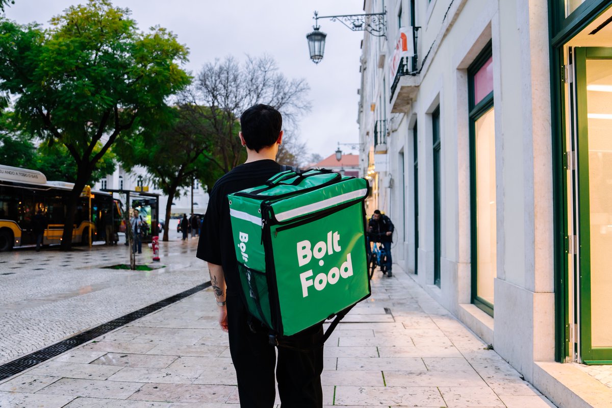 #PARTNERSTWO #BOLT:
Mamy to! Właśnie udało nam się nawiązać ogólnopolską współpracę z #BoltFood. Dzięki naszemu nowemu partnerstwu, możecie już zamawiać dowolne produkty ze sklepów #CarrefourPolska z dostawą prosto pod same drzwi! Pobierzcie apkę Bolt i zamawiajcie. Zapraszamy!