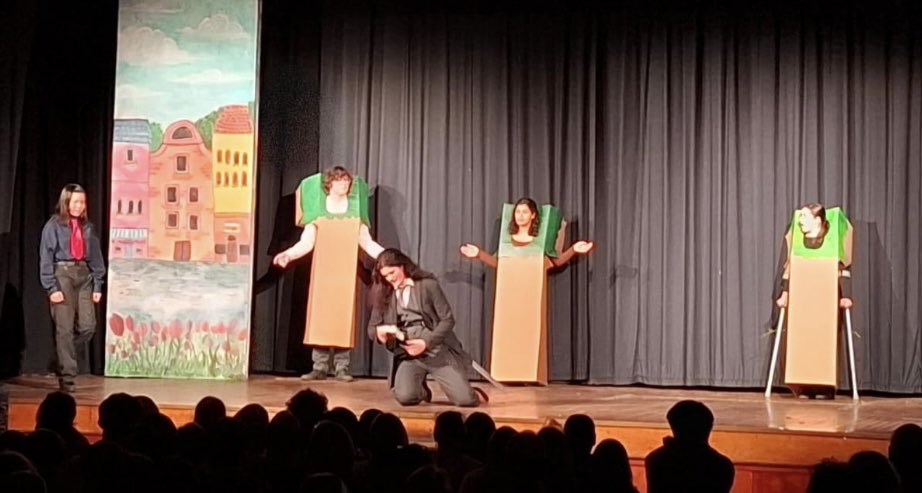 RiponGrammarSch's tweet image. Fantastic productions from De Grey &amp;amp; Holland last night. Difficult acts to follow for Hutton &amp;amp; Porteus, but we’re sure they’ll rise to the challenge tonight. Our House Drama competition just got serious! 🎭 
#drama #theatre #beyondtheclassroom #expandinghorizons #boardingschool