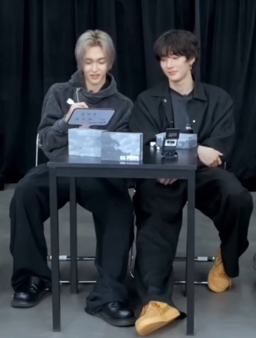 wonpapers's tweet image. habis ini dipangku