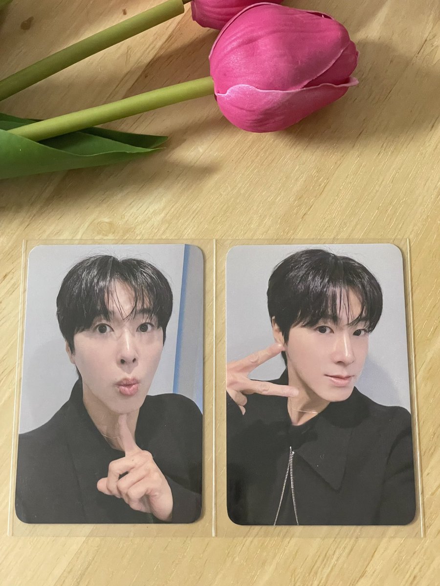 엔와이뮤직 유노윤호 포카 🫶🏻
아우 귀여워 🥹