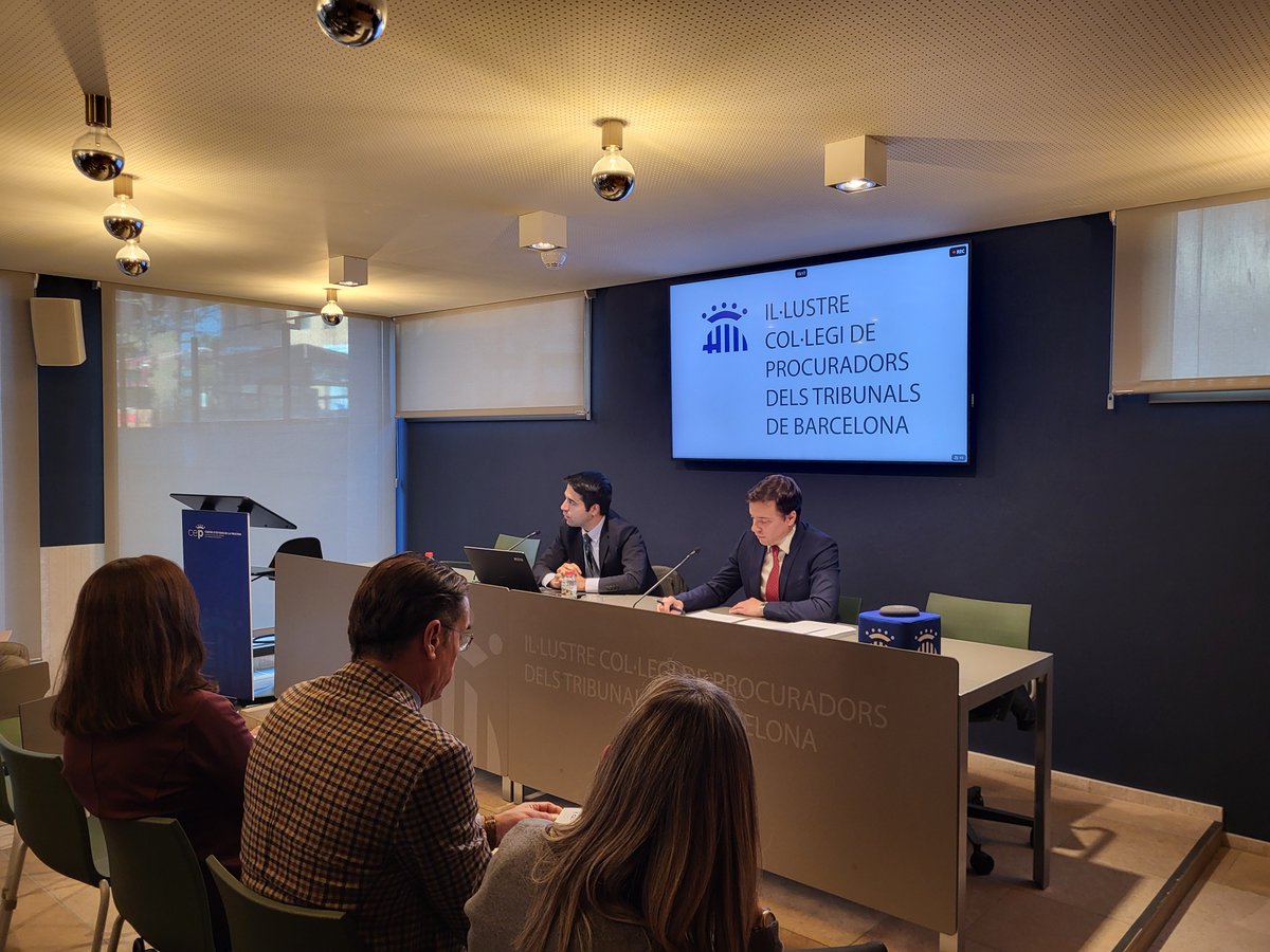 ProcuradorsICPB's tweet image. 📚Gràcies a tots/es els/les assistents a la #formació d&apos;ahir! Va ser molt interessant la classe magistral 
d&apos;Álvaro Perea i Carlos Montero sobre els aspectes fonamentals del procediment d&apos;execució. 
Moltes gràcies a tots/es els/les assistents👏👏👏