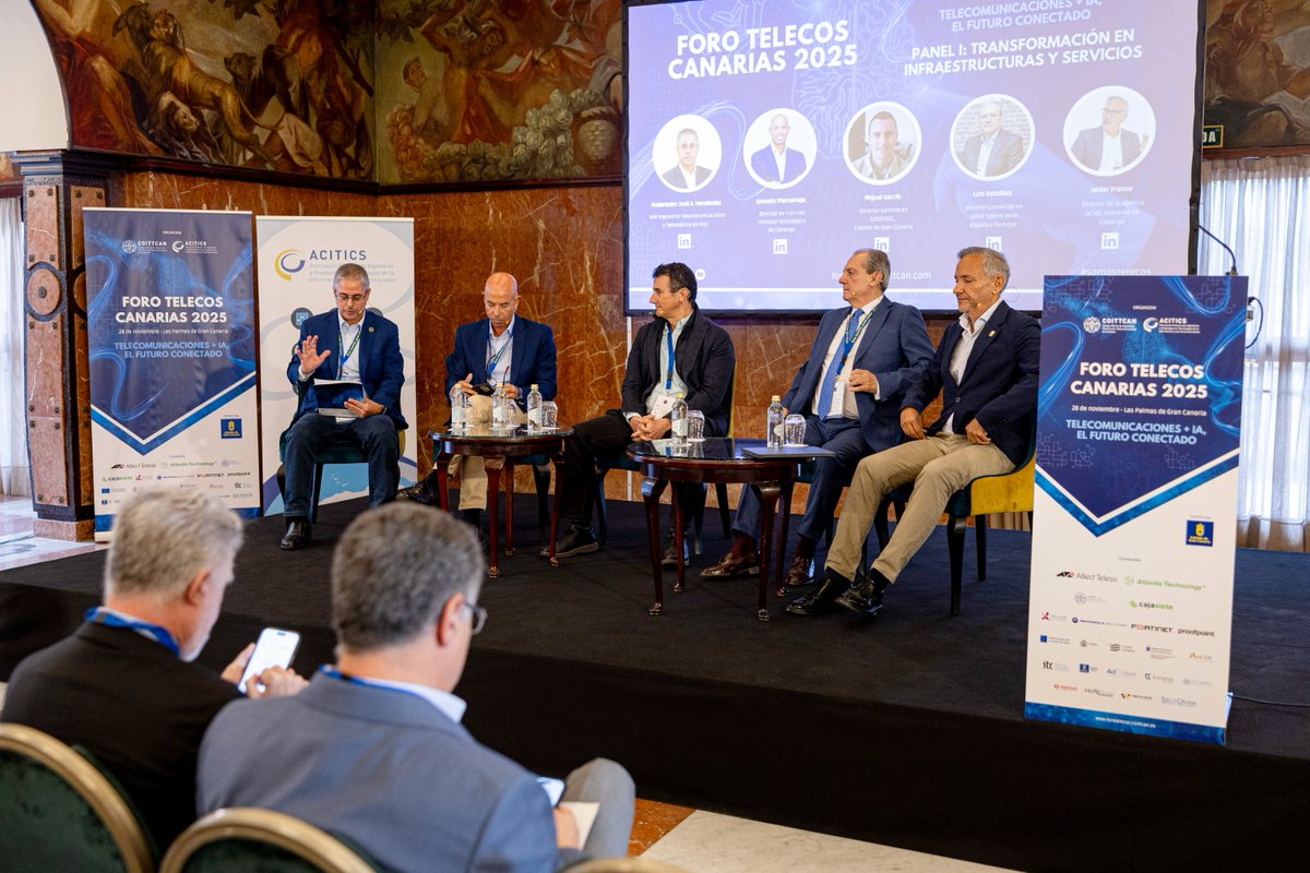 🔍 Panel I: Transformación en Infraestructuras y Servicios. La IA está redefiniendo el diseño, gestión y uso de las infraestructuras digitales, impulsando soluciones más eficientes, flexibles y seguras. 🌐💡