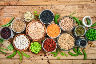 InformistMedia's tweet image. #Pulses prices were steady in major spot markets Friday, traders said. Chana stayed unchanged on weak demand, tur remained flat amid steady imports, and masur held steady due to no fresh cues.

Details here:
informistmedia.com/CommodityWire/…