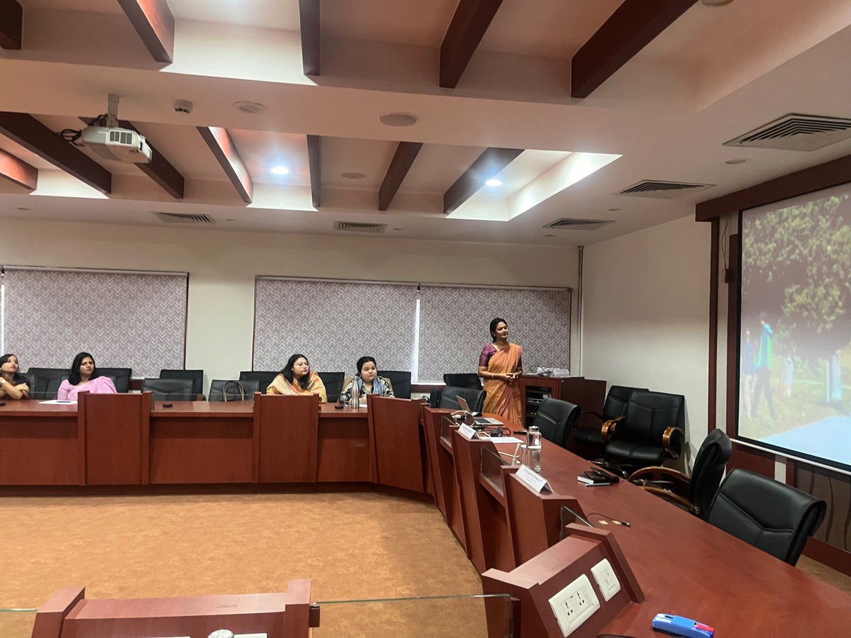 aasc1960's tweet photo. AASC conducted a 3-day course for ACS officers of 22/24/25 batch on "Innovation with Creativity in Administration", sponsored by DoPT, Govt. of India w.e.f 26th to 28th Nov, 2025. 
Course Director- Ms Rajlakshmi Barman, ACS, Dy DoT, AASC. https://t.co/KqPzau8hzJ