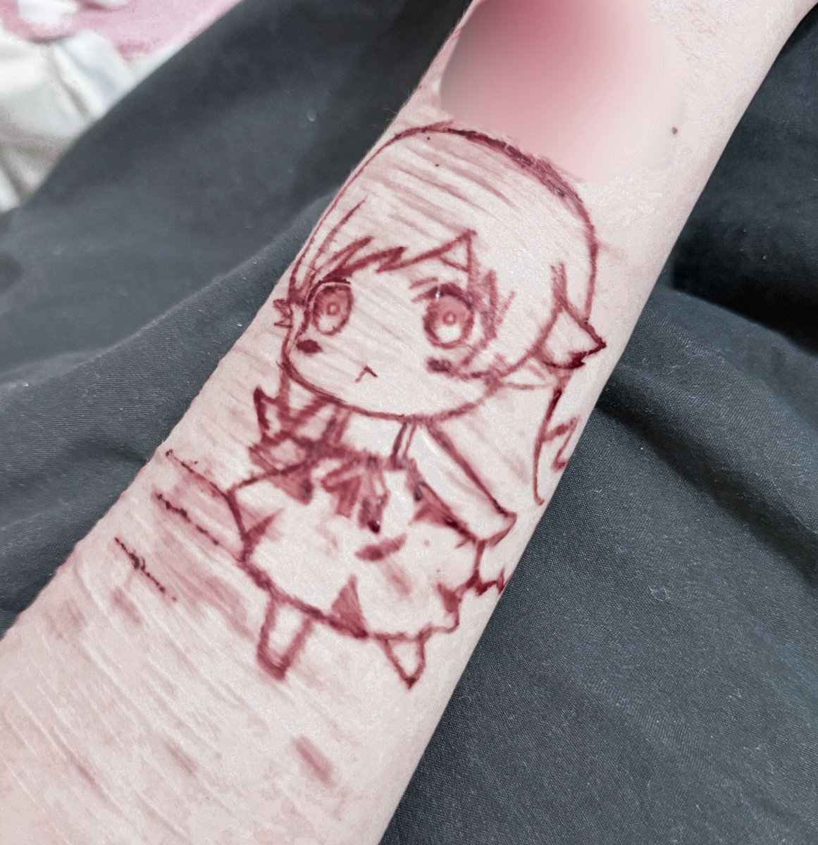 我还是个孩子只是有点坏 tweet media