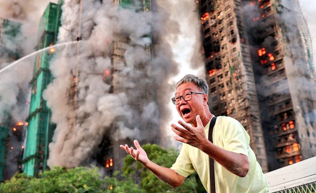 Currentreport1's tweet image. BREAKING:

Death toll from the Hong Kong apartment fire has risen to 128. 

Authorities have now stopped rescue operations, and around 200 people are still missing.