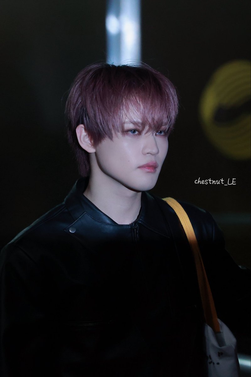 251128    뮤직뱅크

잘생겼다.....

#nctdream  #천러  #CHENLE  #钟辰乐