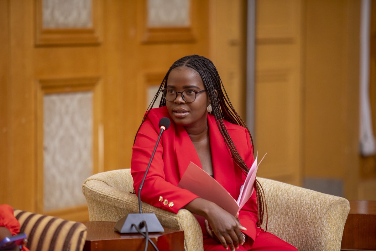 ahunnaeziakonwa's tweet photo. Started the day with an inspiring Women’s Caucus meeting in #Malawi. 🇲🇼

The women I met today reflect a wider African reality of leaders already doing the work.

The task now is to open more doors so Malawi’s development vision delivers for everyone.

#CabinetRetreat2025 https://t.co/CjvV5nZWnb