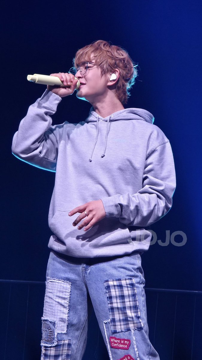 jinkibearlee's tweet image. 👀可爱宝贝😘

#온유 #ONEW #オニュ #이진기
#ONEWTHELIVE #PERCENT
#ONEW_THE_LIVE_PERCENT_BERLIN