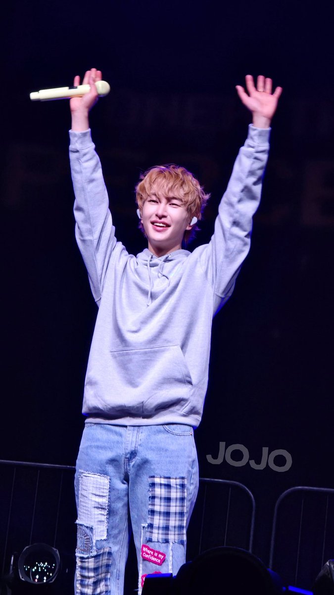 jinkibearlee's tweet image. 👀可爱宝贝😘

#온유 #ONEW #オニュ #이진기
#ONEWTHELIVE #PERCENT
#ONEW_THE_LIVE_PERCENT_BERLIN