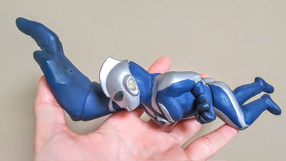 pingutsf's tweet image. 変身シーンの人形みたい