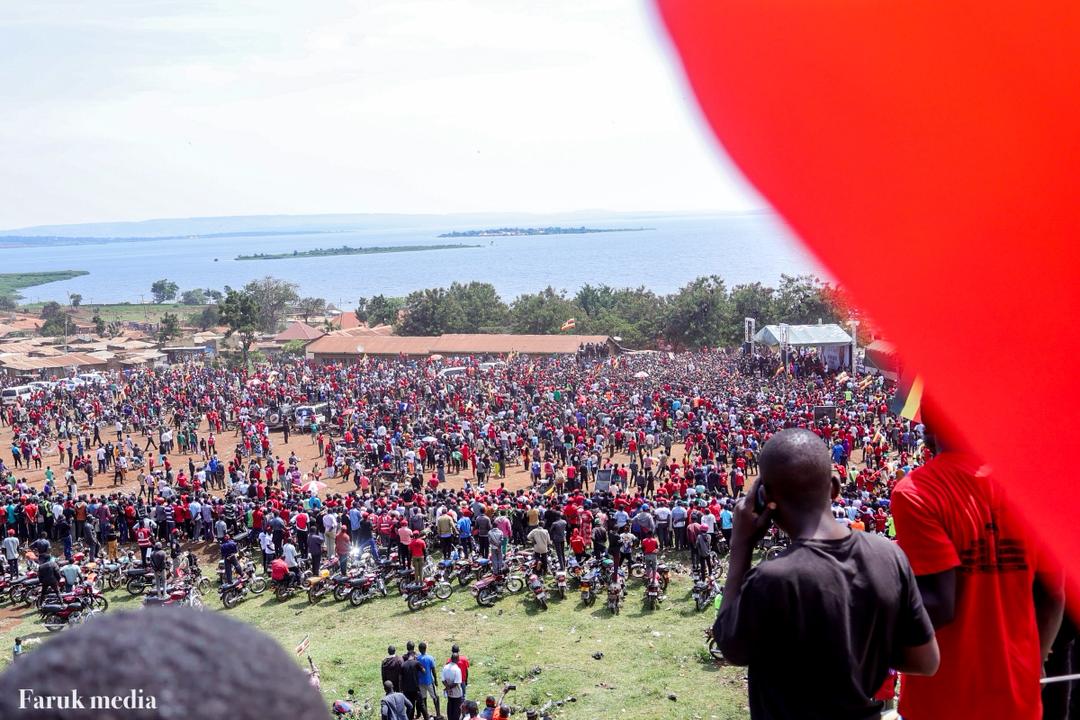 SeraTheActivist's tweet image. The tide of change is turning, and the people are at the helm, steering their nation towards a brighter, more prosperous future.
#ProtestVote2026