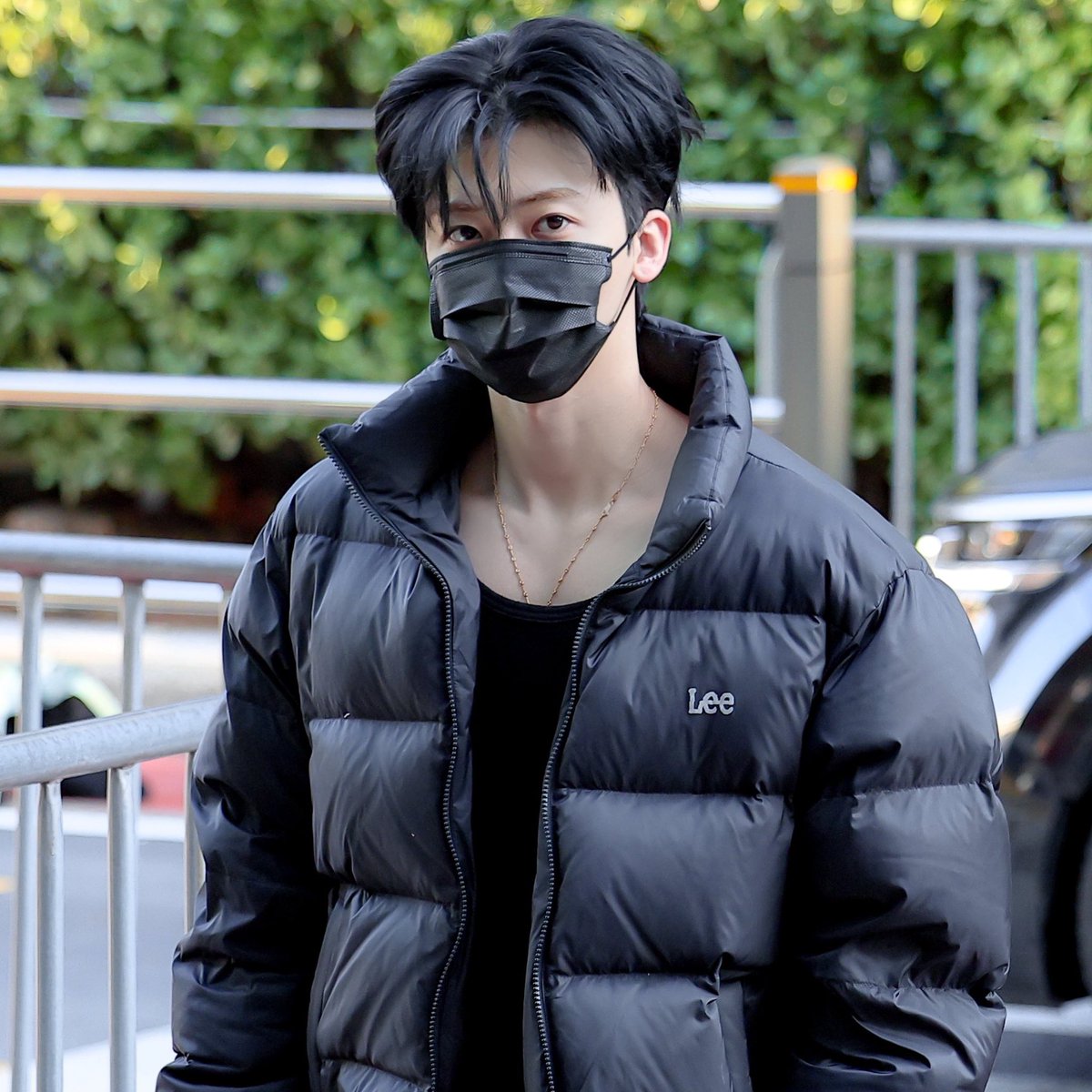 linkajaemin's tweet image. to work                                        off work