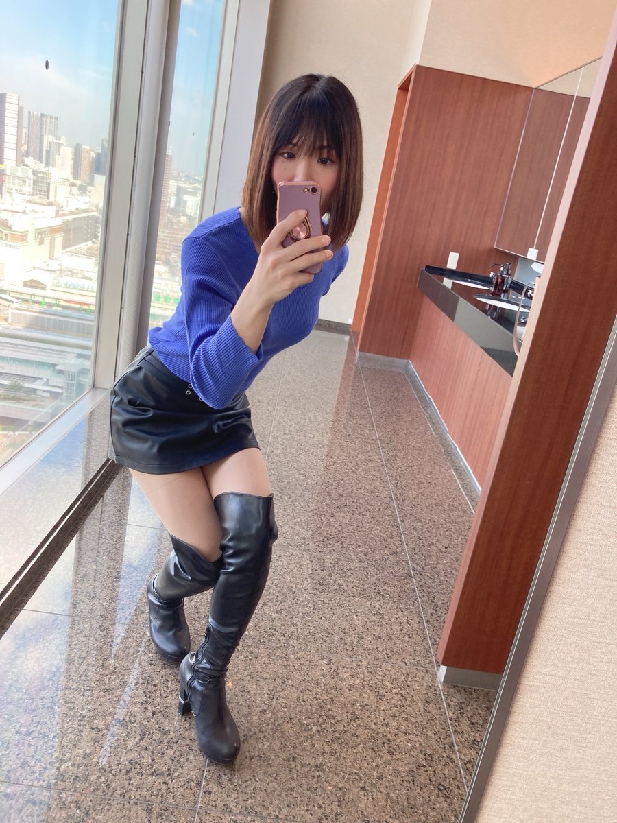 11月28日
いいニーハイの日