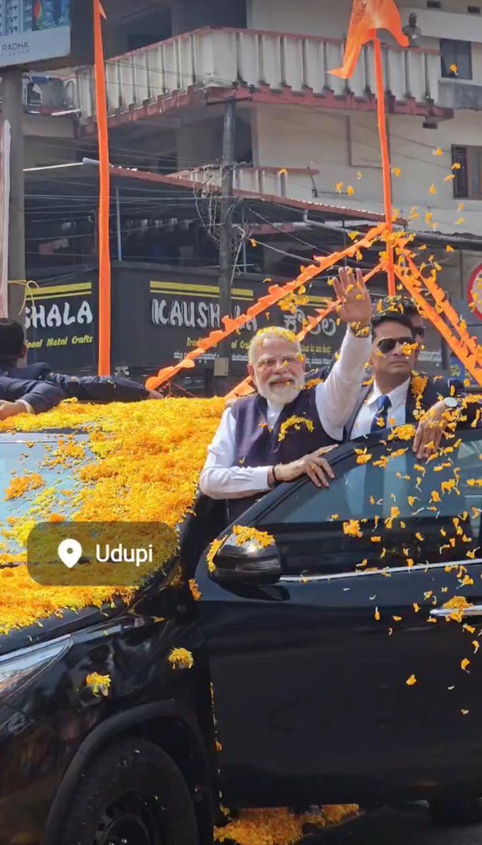 sanghisuhas's tweet image. ತುಳುವಿನಲ್ಲೆ ಮಾತನಾಡಿದ ಸನಾತನಿ ಪ್ರಧಾನಿ ಮೋದಿಜಿ 🚩❤
#modiinudupi