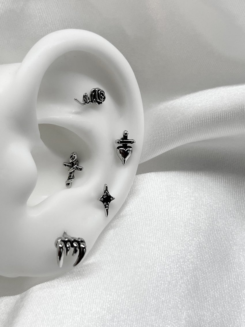 ♡ 𝙢𝙚𝙡𝙩𝙞𝙣𝙜𝙝𝙚𝙖𝙧𝙩𝙘𝙡𝙪𝙗 𝙧𝙩 𝙚𝙫𝙚𝙣𝙩 ♡
팔로우+리트윗해주신 분들 중 추첨을 통해 
원하시는 멜하클 제품을 보내드릴게요.☆

추첨인원 : 1명
당첨발표 : 12월 5일 금요일 오후 1시